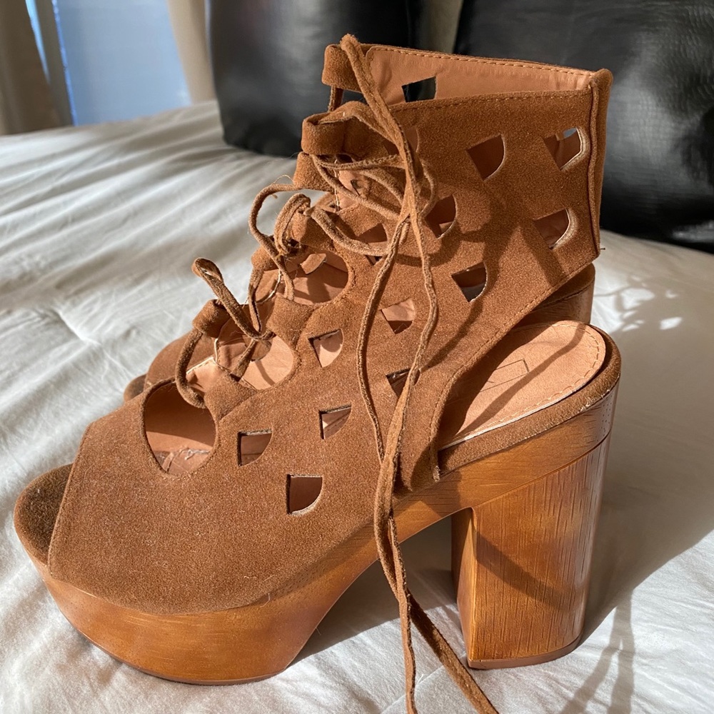 Brown cut out felt heels/thick pumps